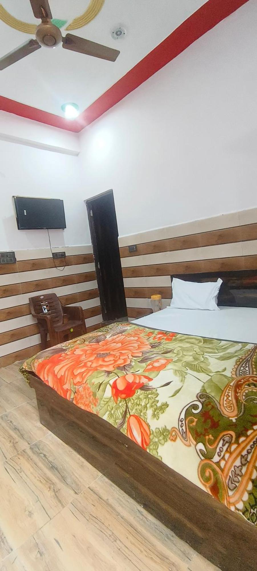 K.D.Dham Near Prem Mandir1 Hotel Vrindavan Bagian luar foto
