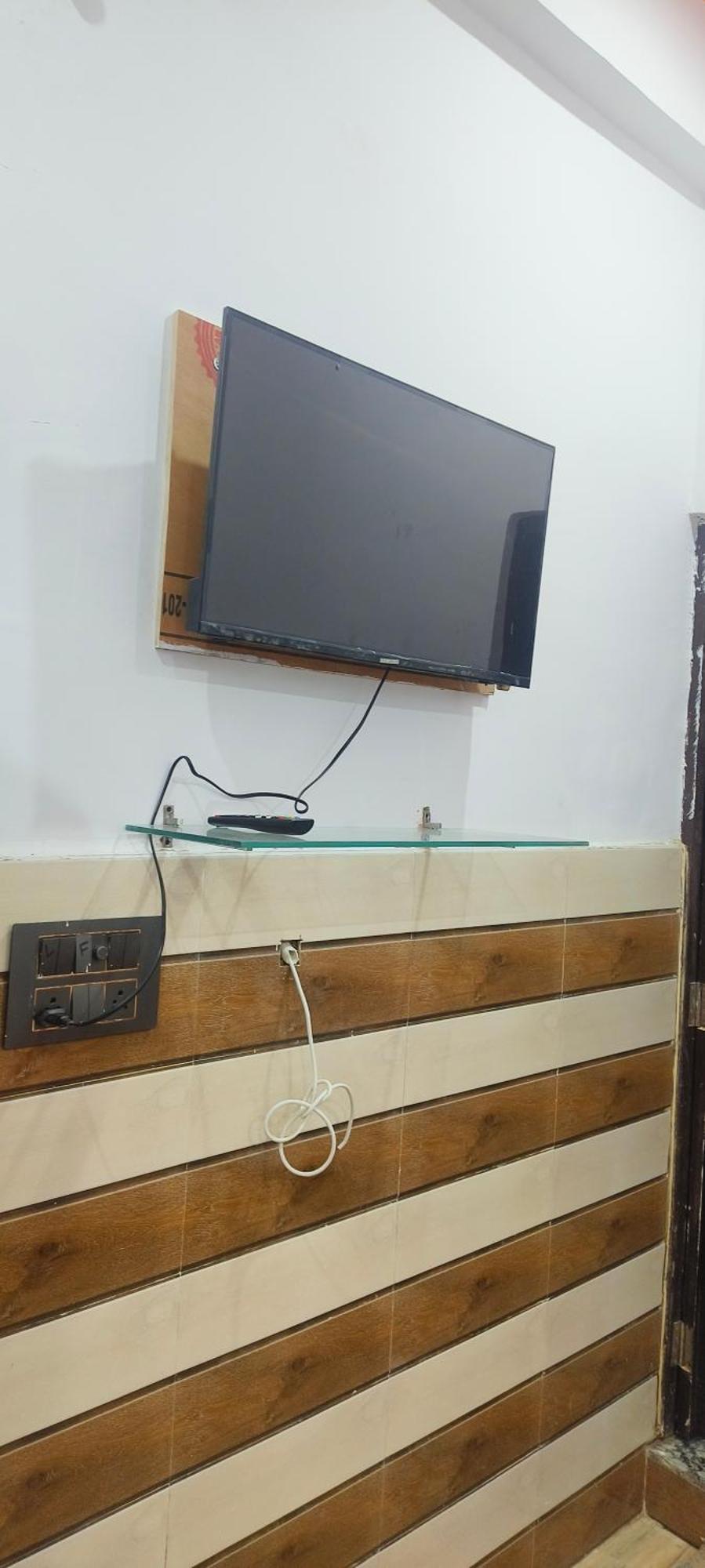 K.D.Dham Near Prem Mandir1 Hotel Vrindavan Bagian luar foto