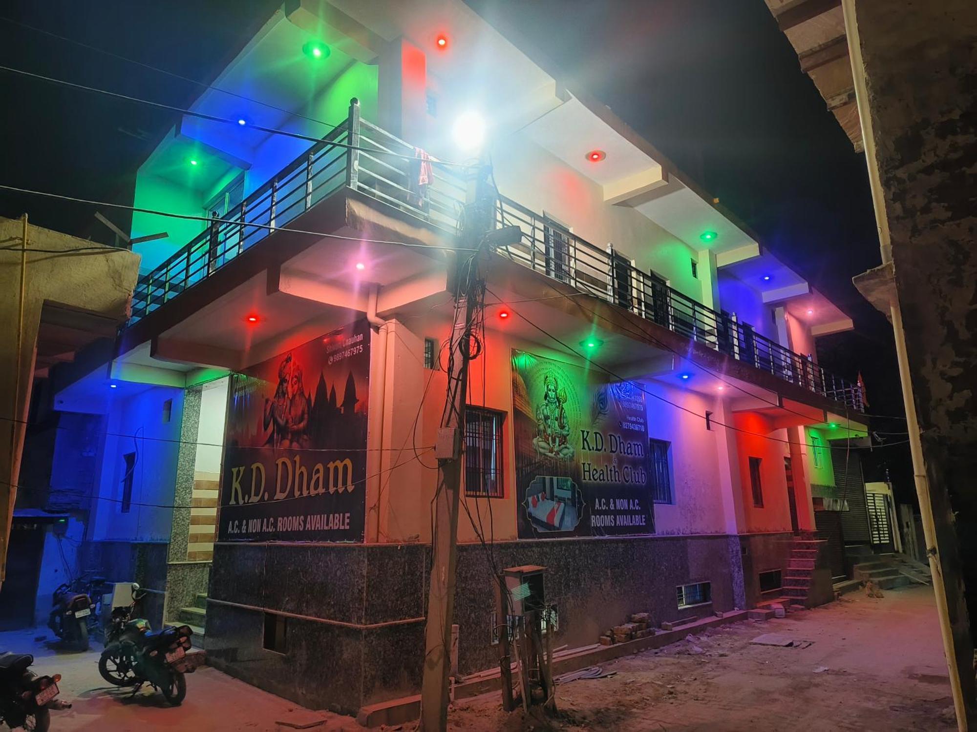 K.D.Dham Near Prem Mandir1 Hotel Vrindavan Bagian luar foto